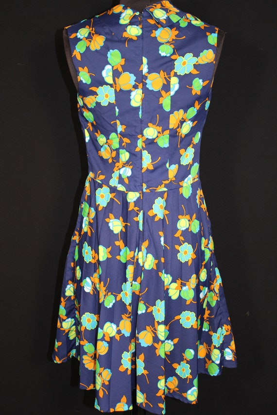 Rare French Vintage 1970's Floral Dress Size 4-6 - image 3