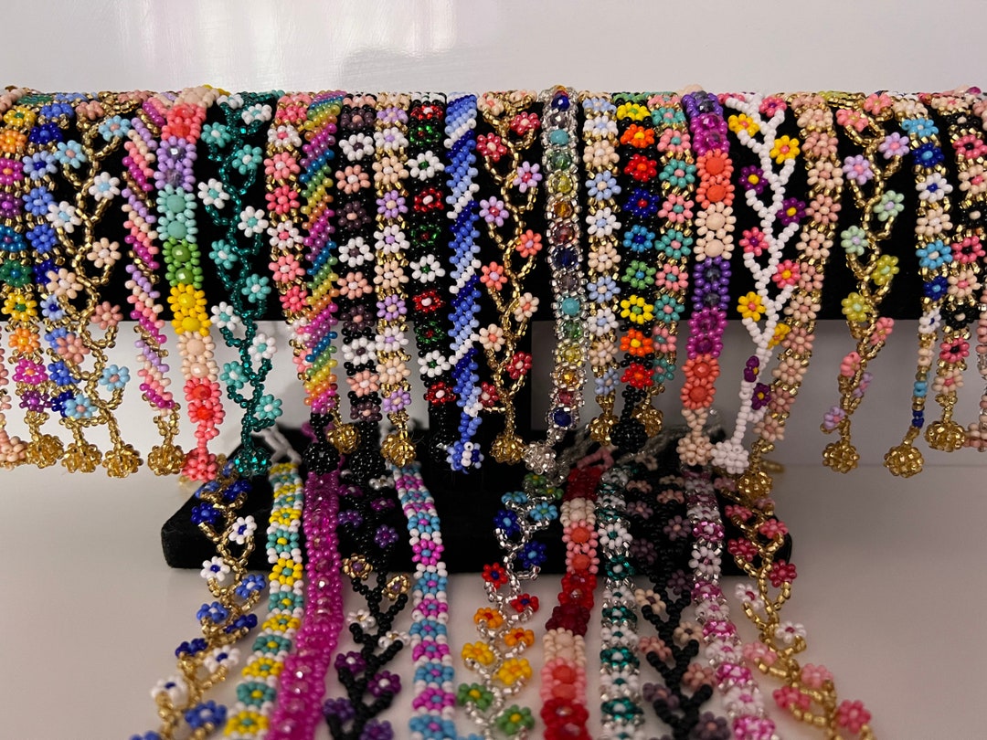 Kid Size (small) Daisy Flower Bracelet - Mexican Huichol Chaquira