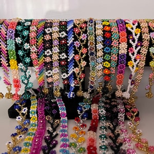 Kid Size (Small) Daisy Flower Bracelet - Mexican Huichol Chaquira