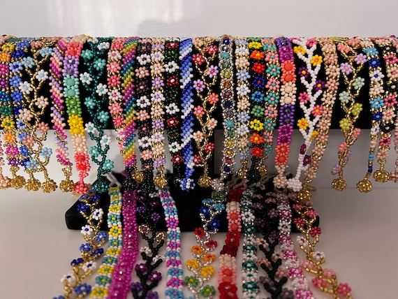 Kid Size (small) Daisy Flower Bracelet - Mexican Huichol Chaquira