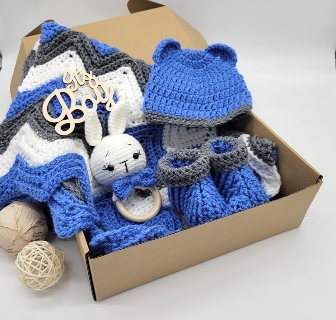 Crochet Baby Blanket Gift Set - Handmade Hat, Botties, Blanket and ...
