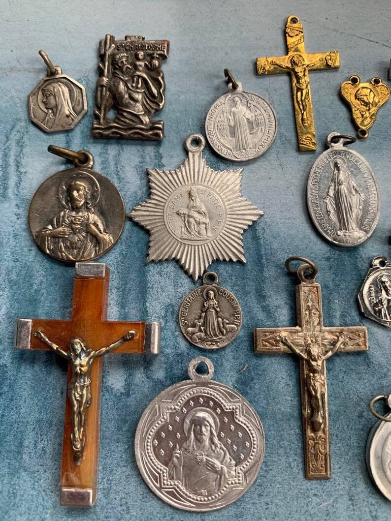 Lot 16pcs Antique Vintage Medal Religious Medal Cross Crucifix Etsy