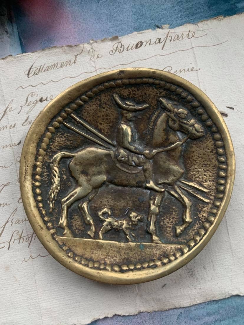 Français Vintage Signé M Le Verrier Guerrier Bronze Massif Cheval Chien Macedooren Plateau Souvenir