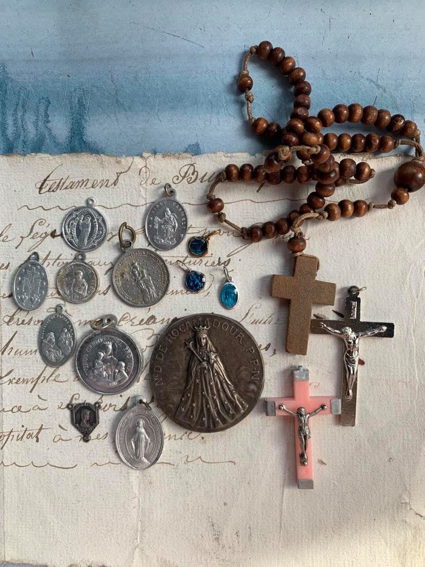 Lot 16Pcs Antique Vintage Médaille Religieuse Du Rosaire Croix Crucifix Sacré Cœur Vierge Marie Bleu