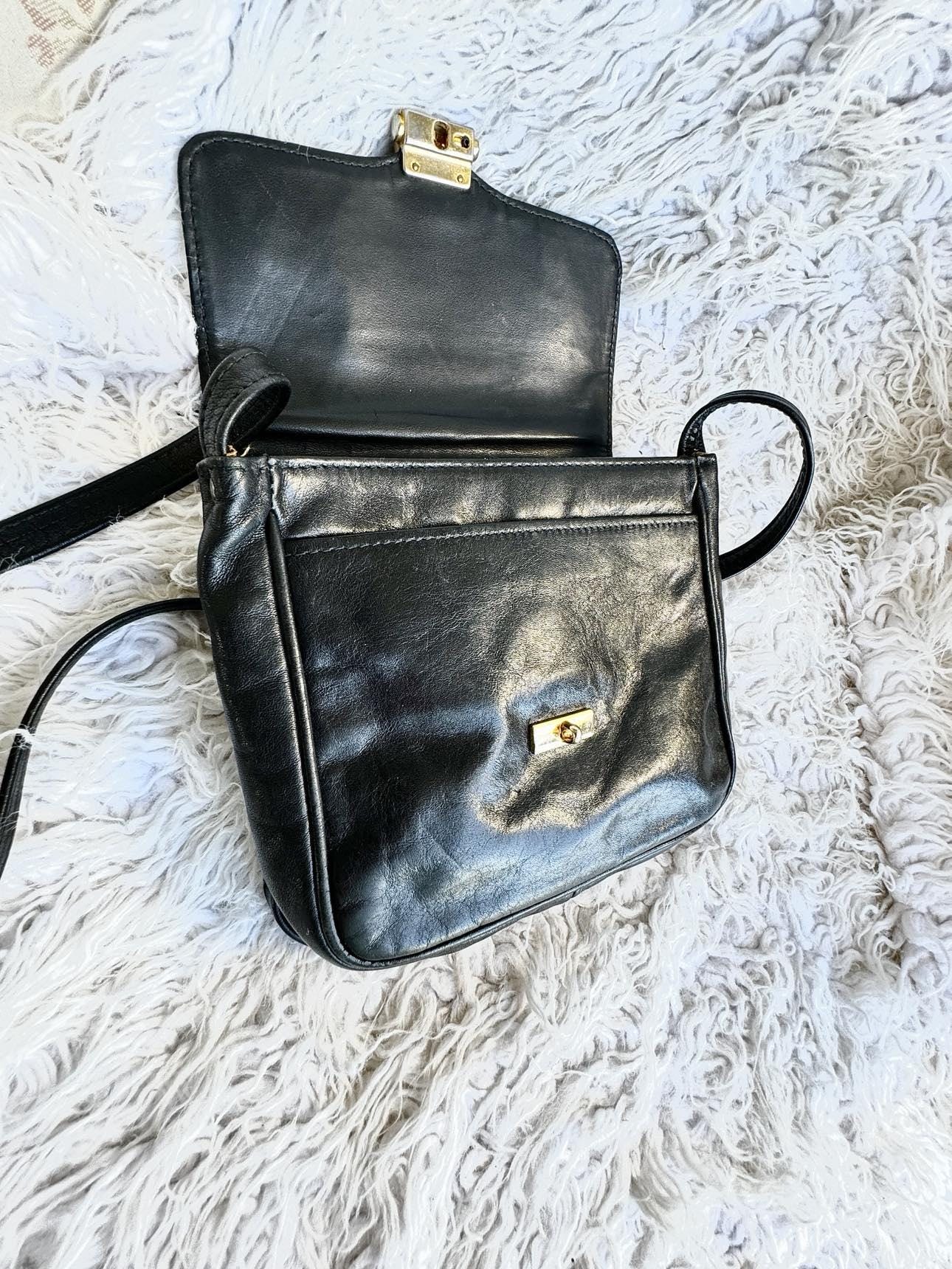 Vintage Black Leather Bag Made in Italy Shoulder Bag Gold