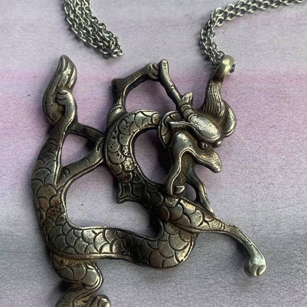 Beau grand pendentif dragon chimère antique bijou unisexe bronze massif argent gravé à la main grand dragon pendentif