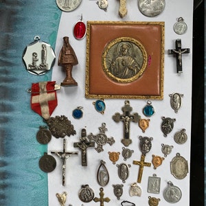 Lot 50pcs antique vintage medal enamel religious medal cross crucifix reliquary croix collection A2012