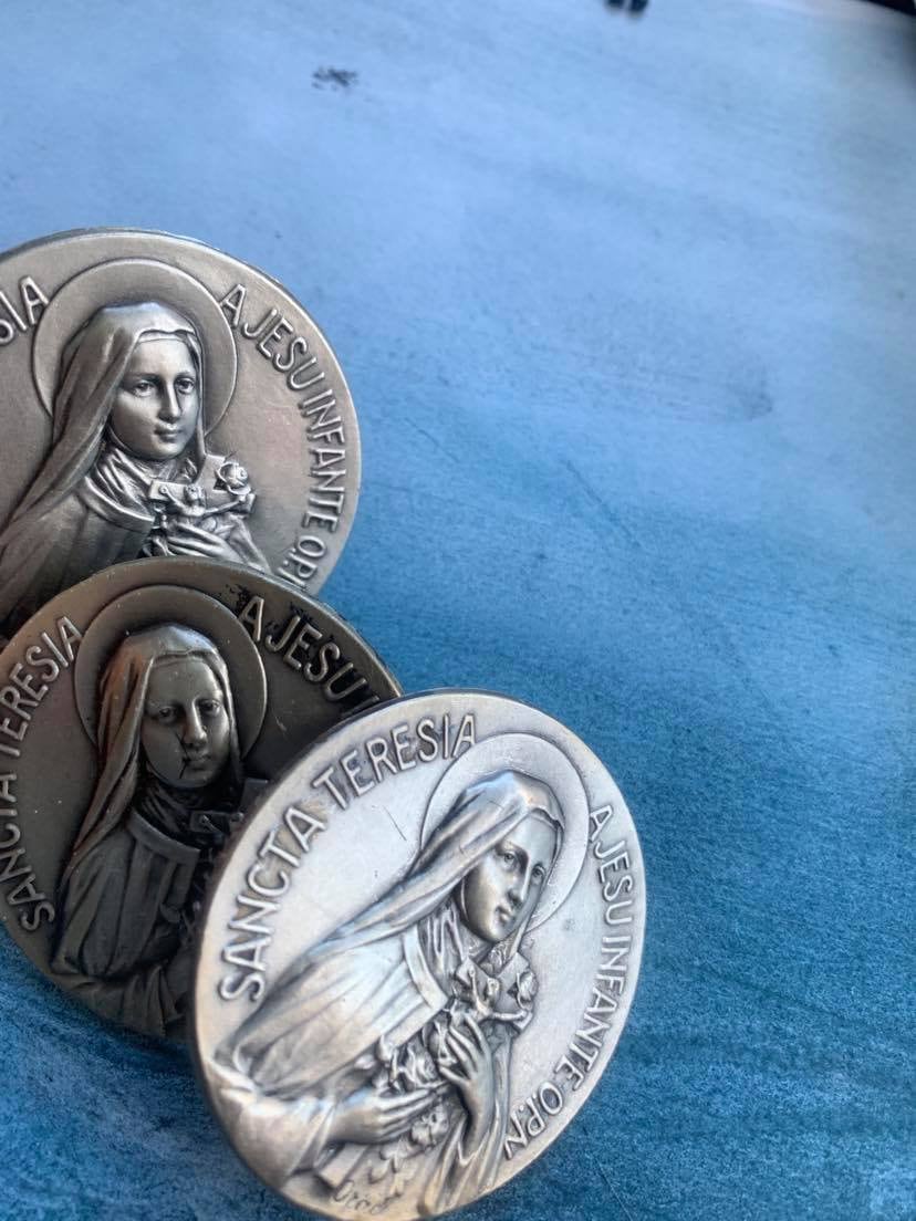 Lot 3Pcs Grand Millésime Français Médaille Religieuse St Theresa d'argent en Laiton Massif Médaille