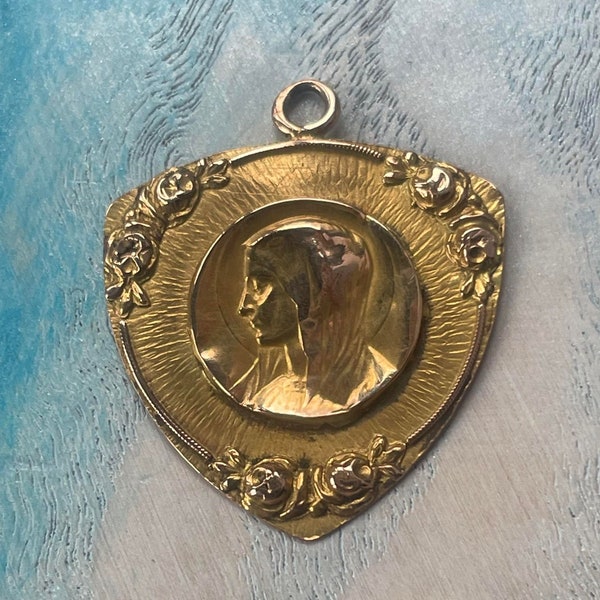 french antique 18k gold religious medal engraved Virgin Mary Rose protection Monogram Or massif Vierge Mary médaille Free gold necklace