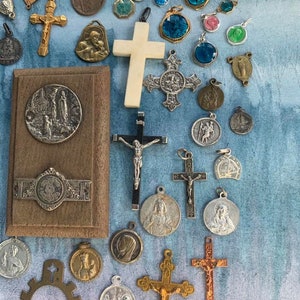 Lot 41pcs antique vintage medal enamel religious medal mother of pearl cross crucifix reliquary croix collection A2033