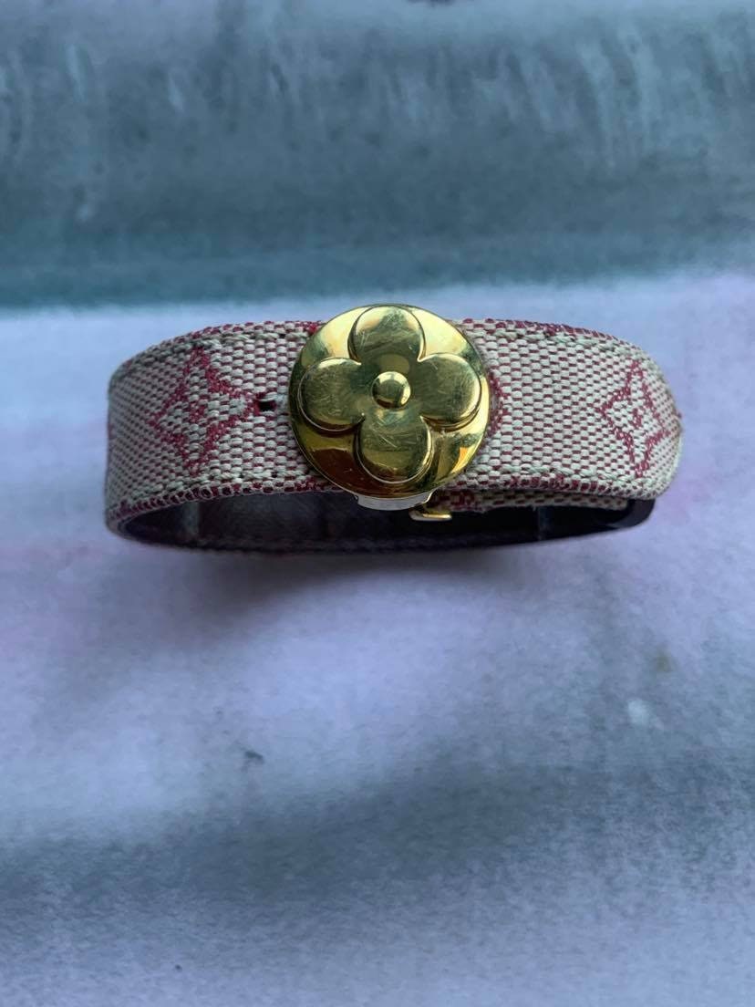Louis Vuitton Gold clover flower bracelet signed numbered France Pairs  Louis Vuitton SN0012 gold vermeil pink belt bracelet
