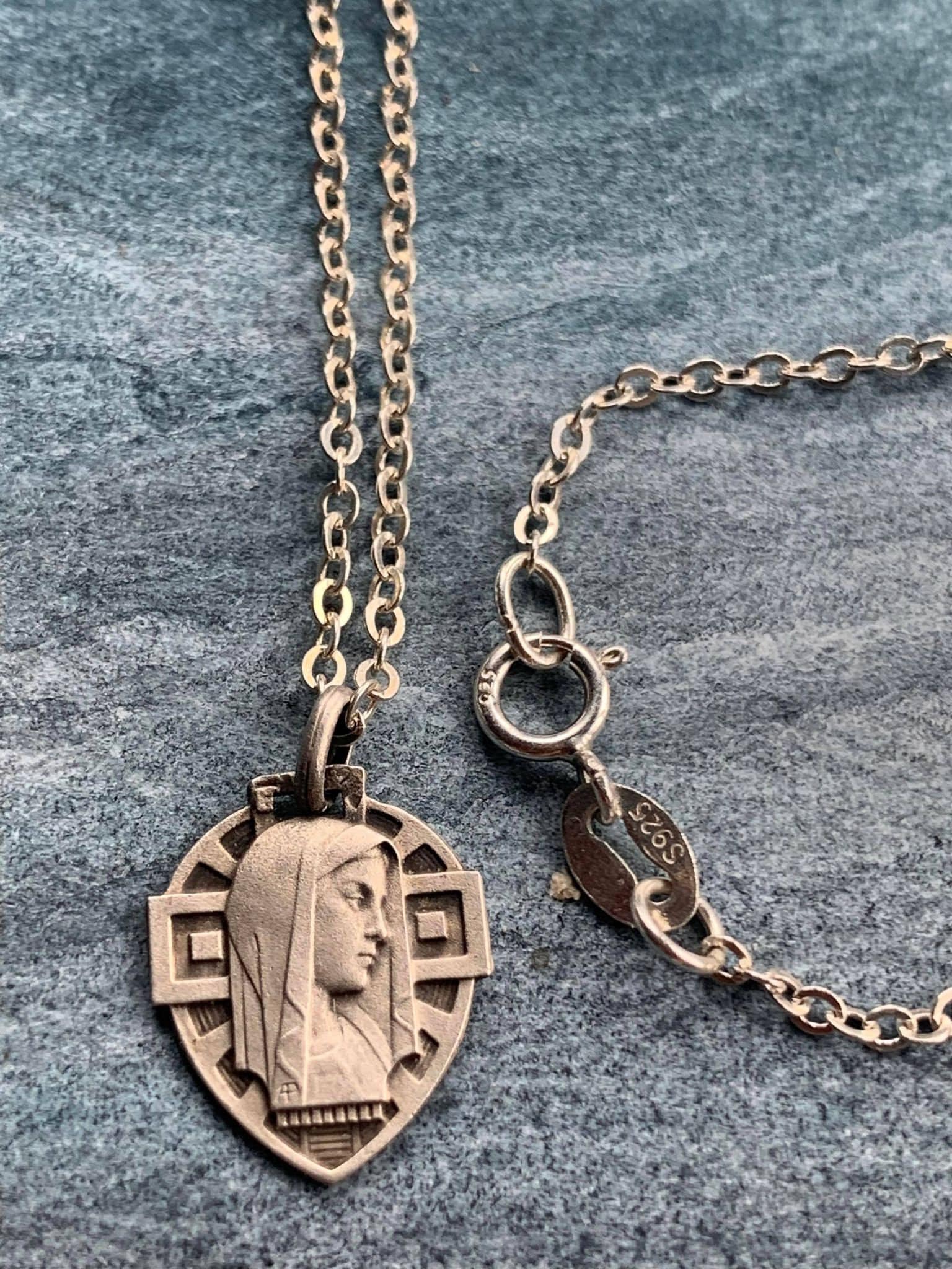 Français Médaille Religieuse Antique Pendentif Collier en Argent Sterling Engagé Agneau Reliquaire C