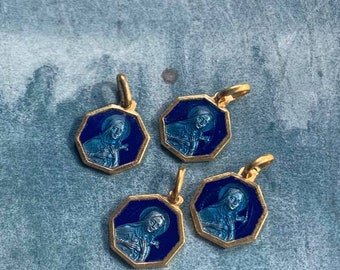 One vintage french religious medal blue  enamel St Theresa medal gold tone solid brass medal pendant Old stock medaille bleu emaile