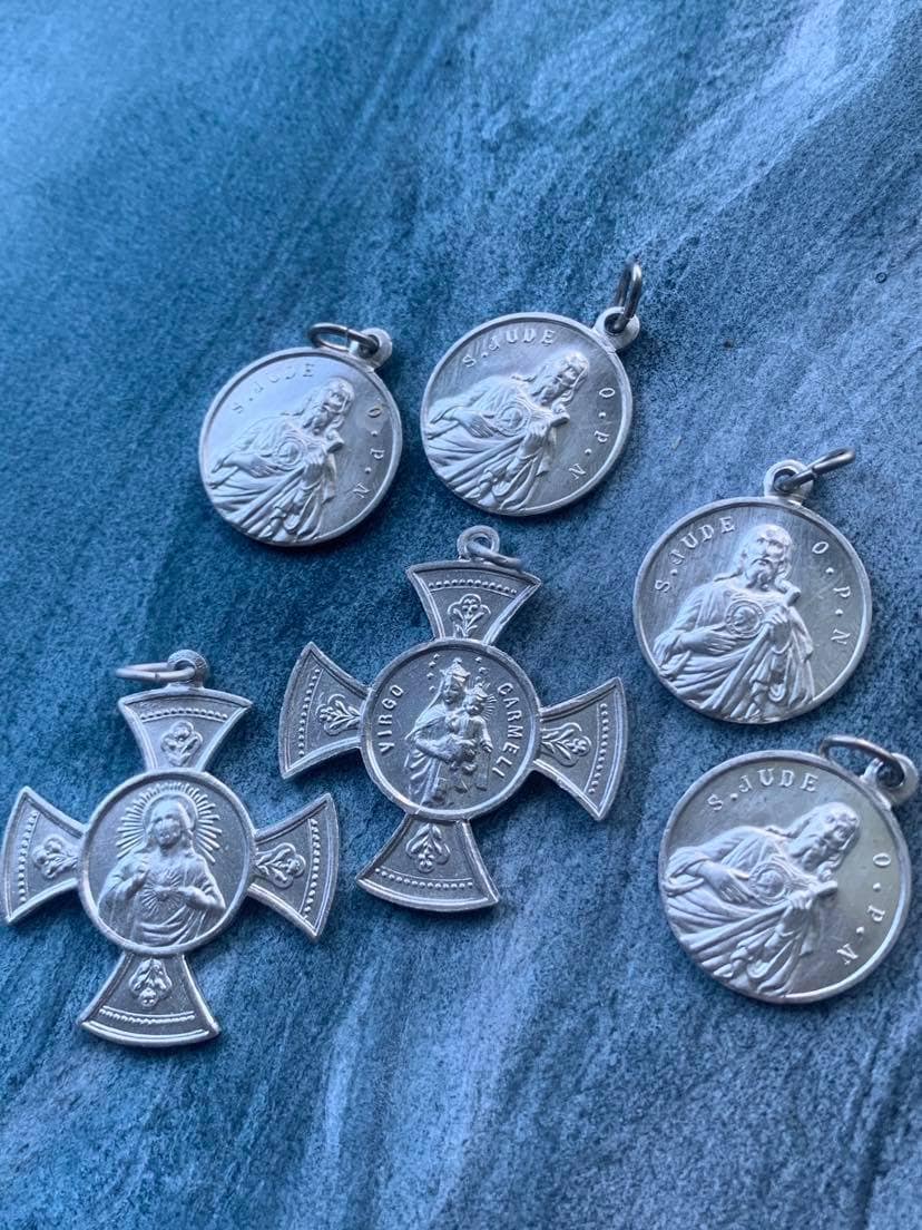 Lot 6Pcs Vintage Français Religieuse Grande Croix Médaille St Jude Sacré-Cœur Jésus Medaille Vierge