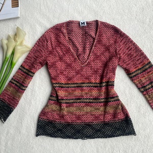 beautiful vintage Missoni Top Sweatshirt  Italia Tribal Abstract style size 2-4   34-36 made in Italy  pink coral red couleur