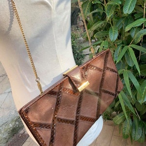 French vintage high quality  brown Leather should Bag Women Handbag light brown gold clasp gold cross bodychain  chic old made in france