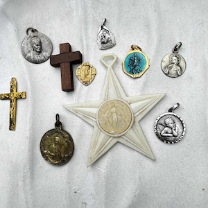Lot 10 pcs antique vintage medal enamel religious medal cross crucifix reliquary croix collection médaille religieuse ancienne pendant star
