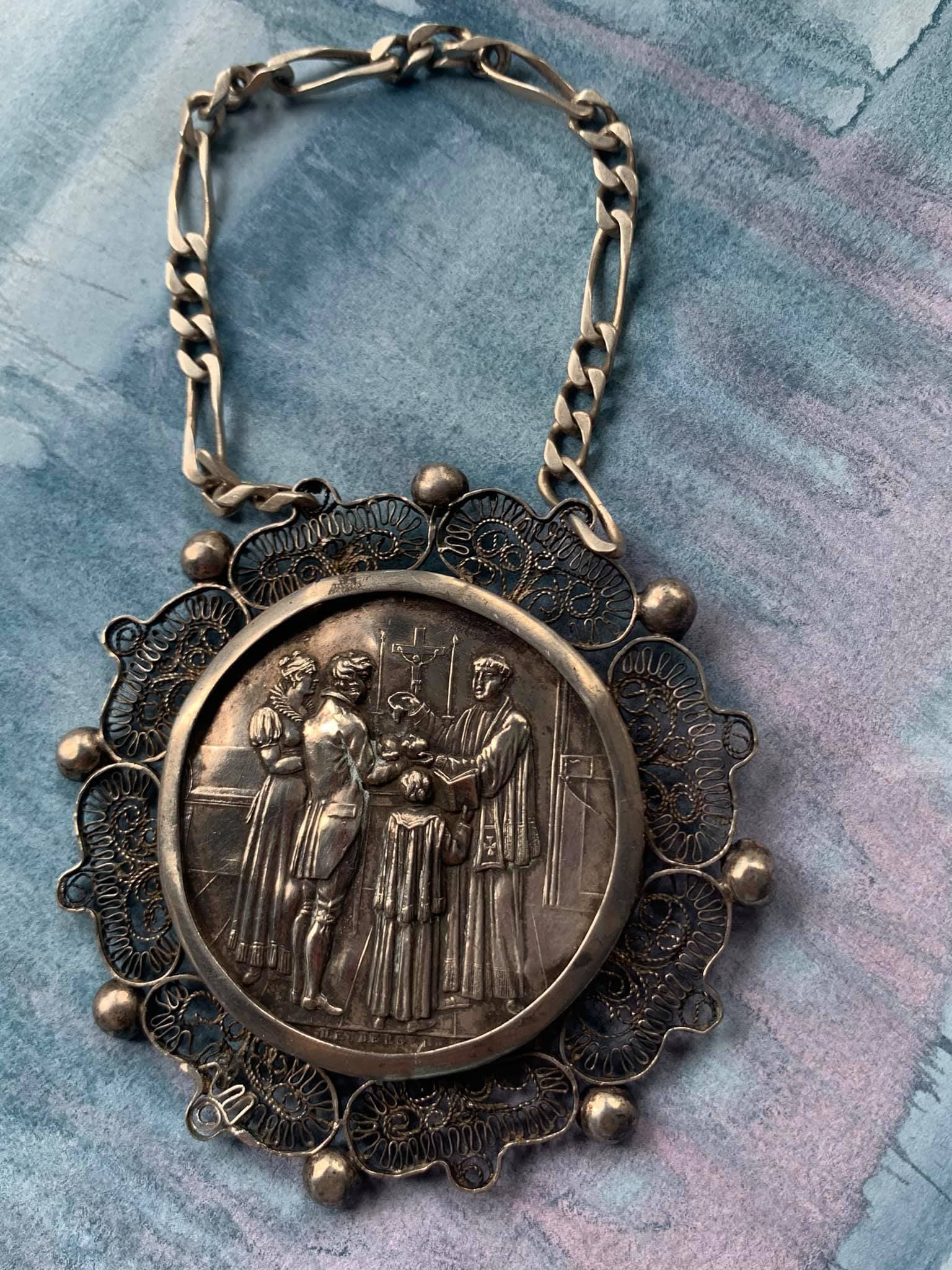 Rare Français Antique Art Nouveau Argent Massif Reliquaire Saint 1Ère Communion Miniature Filigrane