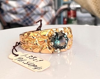 Farbwechsel Saphir in Gelbgold Nugget Ring