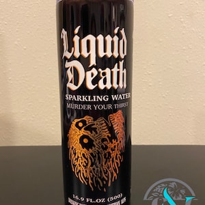 Liquid Death 20oz Becher