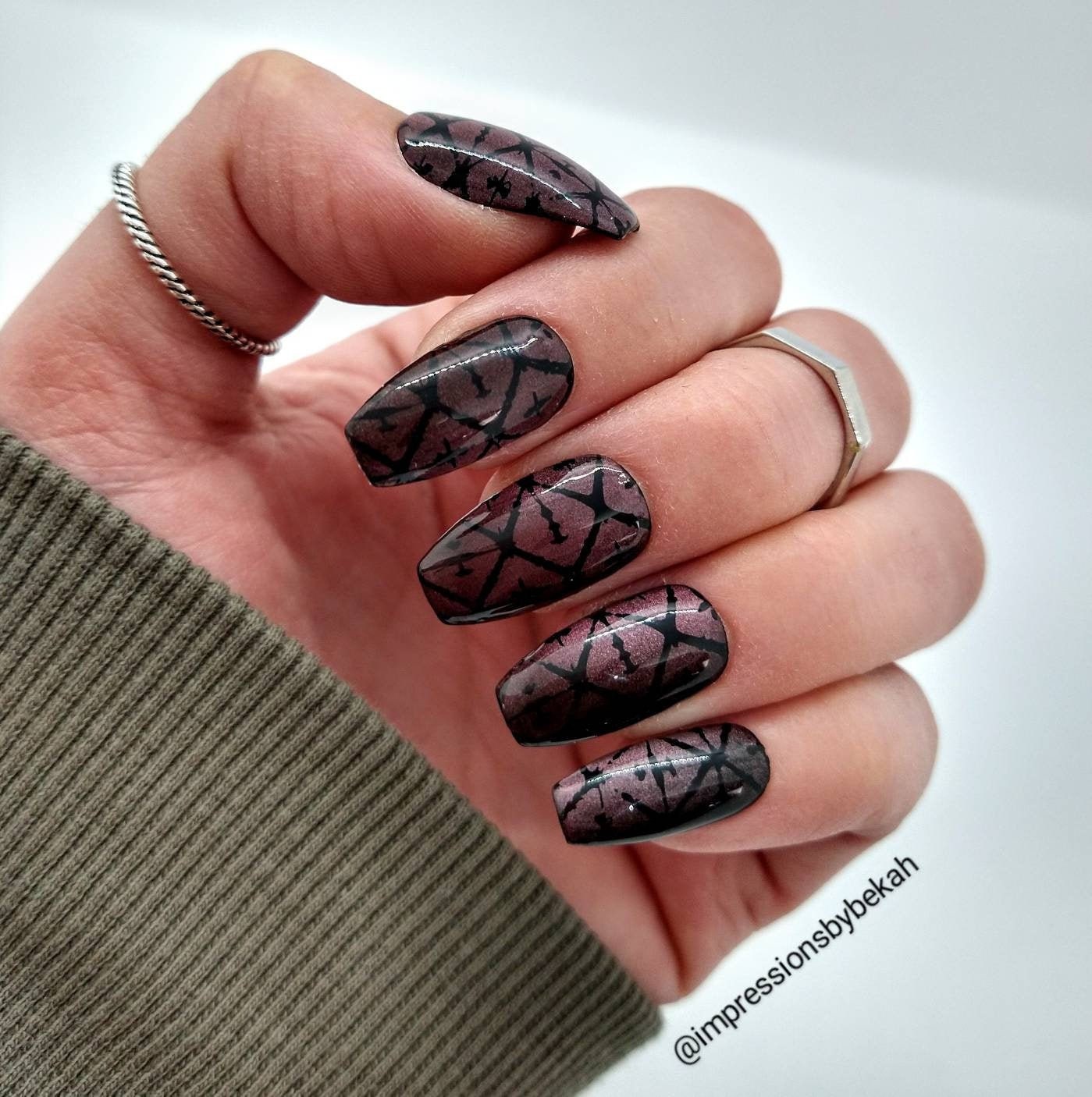Burgundy Press on Nails Color Shift Nails Black Design Gel - Etsy