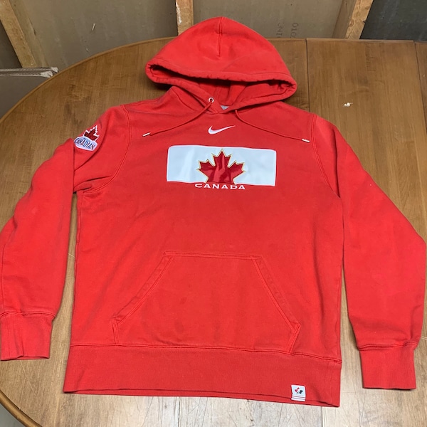 cream middle swoosh hoodie