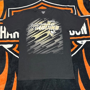 Reebok NHL Pittsburgh Penguins T Shirt Size Adult Medium