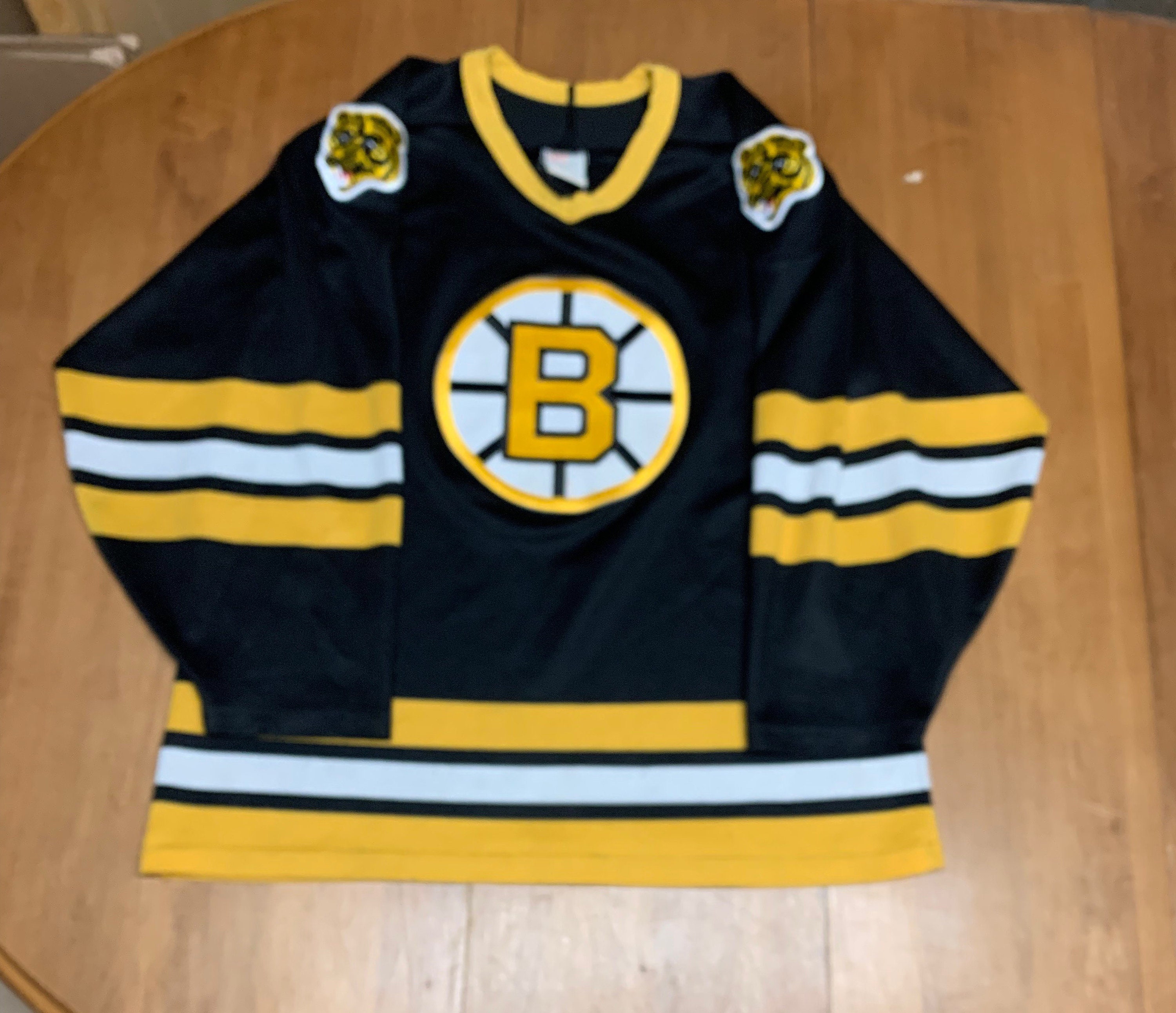 ThirdDownApparel Throwback Boston Hockey Sweatshirt, Vintage Bruins Hockey Crewneck, Warm Game Day Apparel, Perfect Gift for Bruins Fans