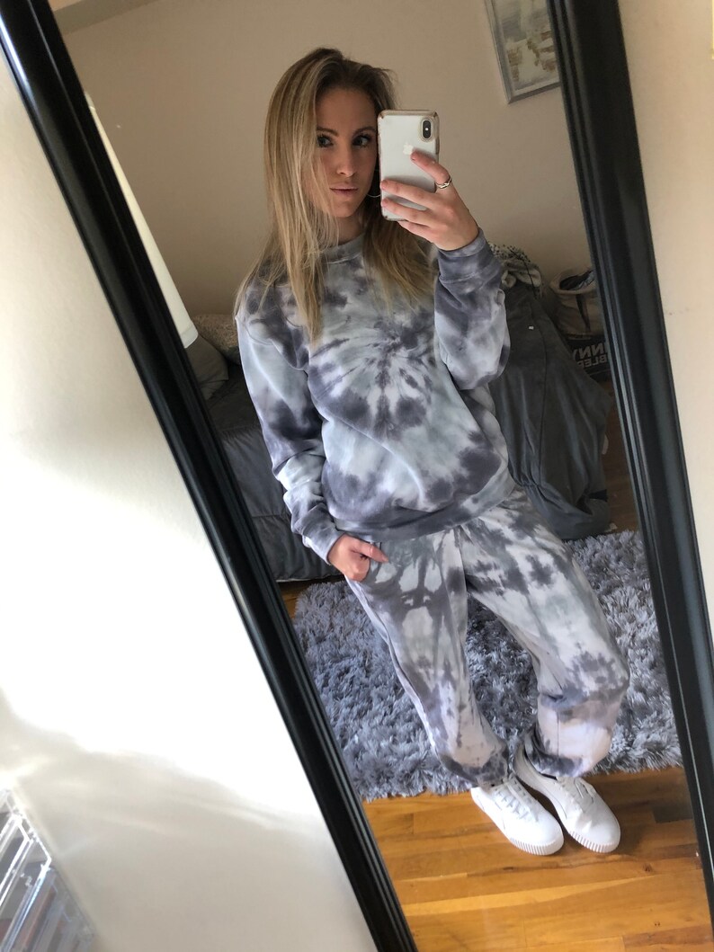 custom tie dye sweatsuit