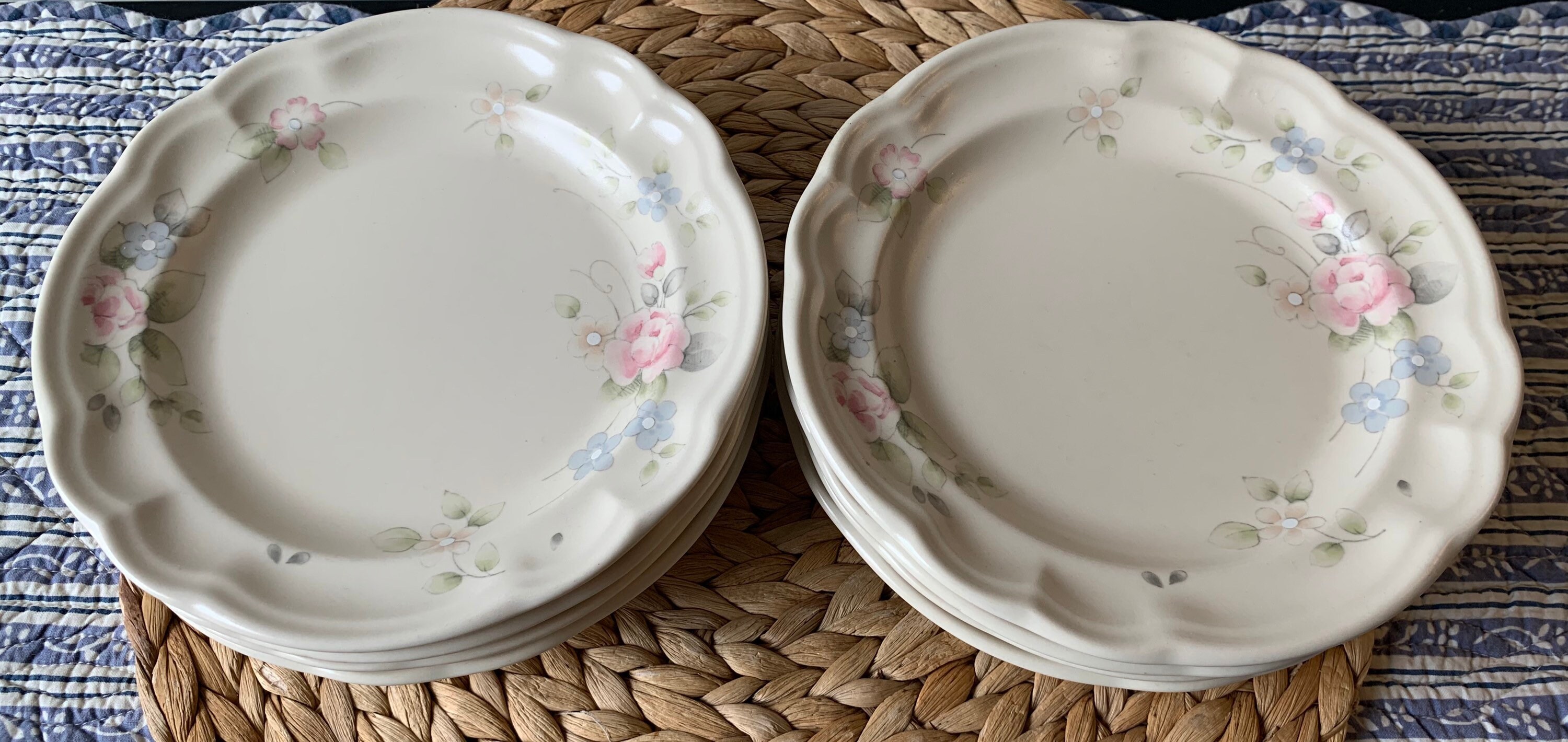 Vintage Tea Plates Set of 4 Pfaltzgraff Dessert Plates Salad Plates Tea
