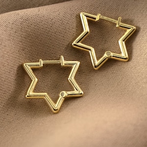 Brinco ESTRELA DE PRATA Banhado A OURO | Brinco de argola Huggie | Joias de prata | Charme Prata | Brincos de argola mini estrela | Abraços de orelha estrela dourada