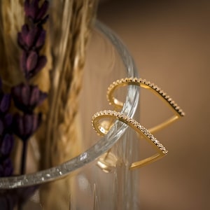 Brinco de coração de zircônia banhado a ouro em prata esterlina 925 | Gemas de Zircônia | Brinco de argola Huggie | Joias de Prata | Charme Prata | Frete grátis