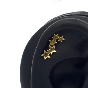 Piercing de hélice de cinco estrelas em ouro maciço 14K, piercing de cartilagem de ouro estrela, brinco de ouro estrela minimalista, brinco elegante de ouro maciço