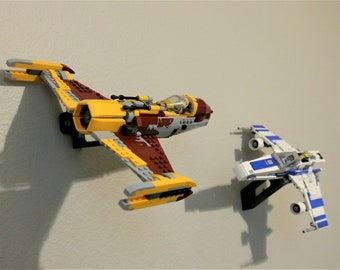 Ultimate Display Solutions wall mount display for Lego 75364 New Republic E-wing vs Shin Hati's Starfighter