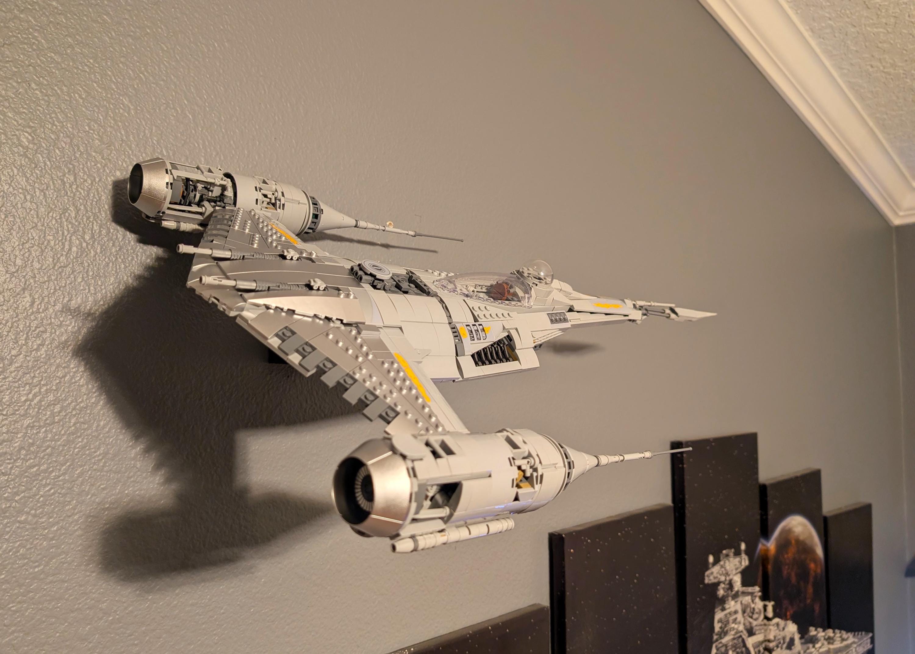 Ultimate Display Solutions Wall Mount Display for Lego 75442