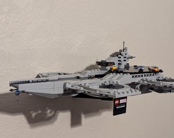Ultimate Display Solutions wall mount display for Lego 76295 Avengers Helicarrier