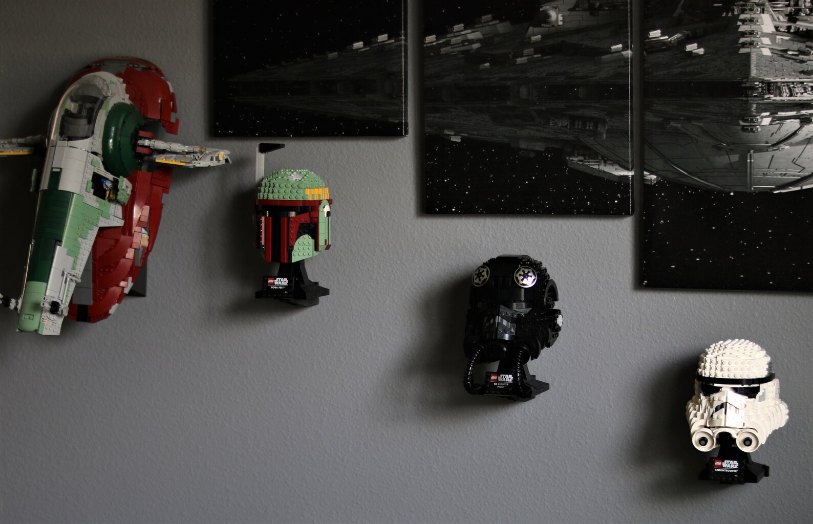 display case for lego helmets