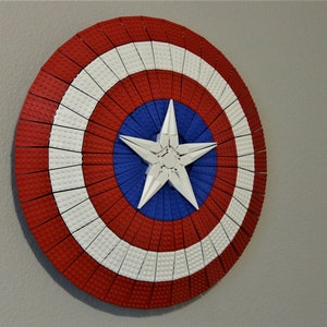 Ultimate Display Solutions wall mount display for Lego 76262 Captain America&#39;s Shield