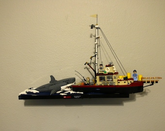 Ultimate Display Solutions wall mount display for Lego 21350 Jaws