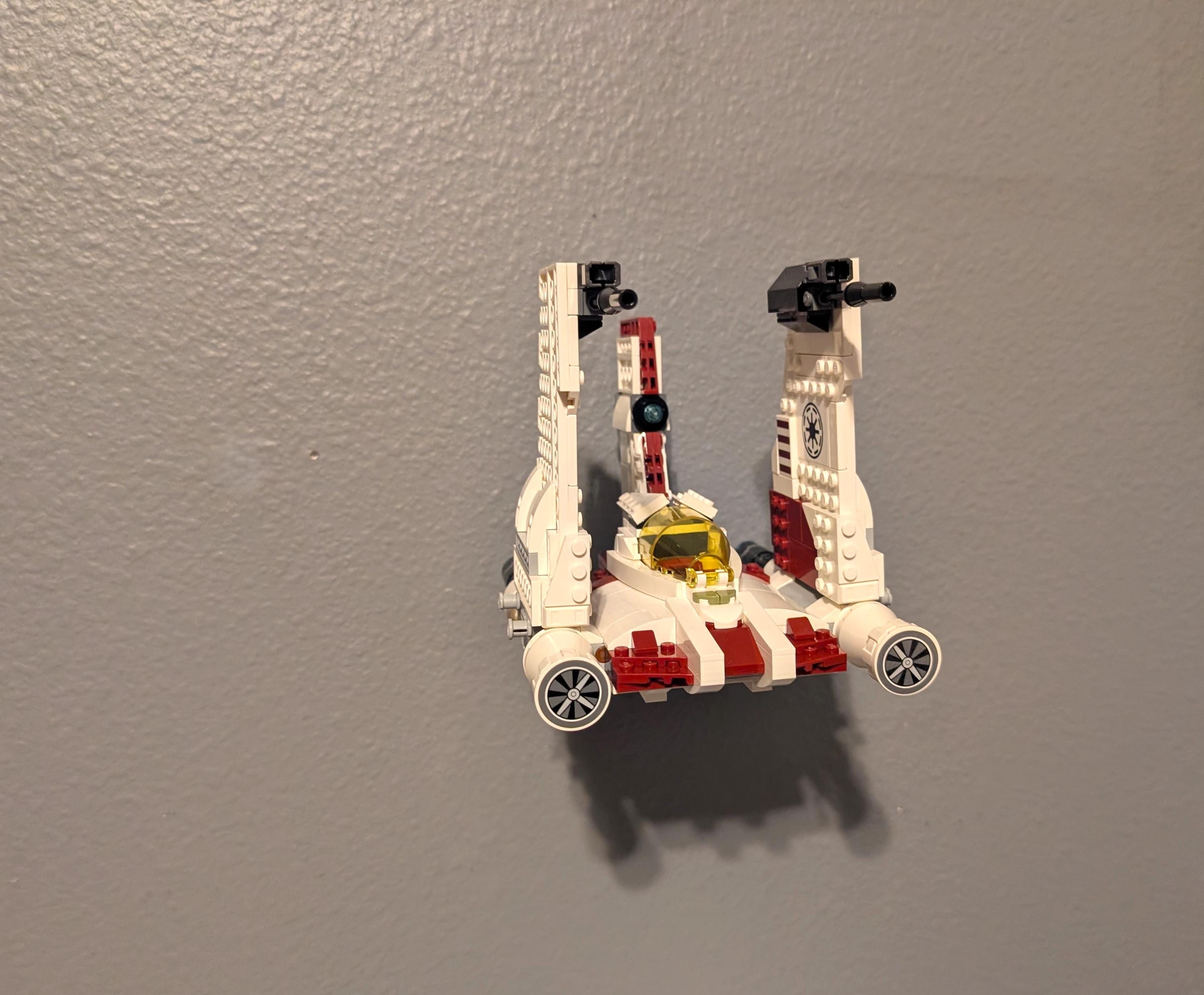 アルティメットディスプレイソリューションズ製 LEGO 75432 V-19