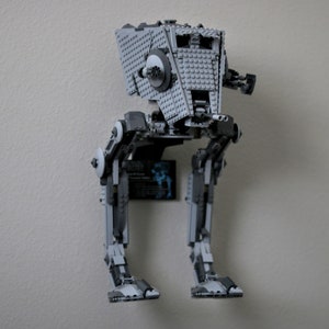 Ultimate Display Solutions wall mount display for Ultimate Collector Series Lego 10174 At-St