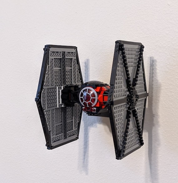 Lego 75101 price 2025