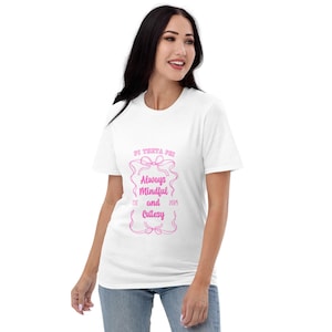 Sehr zurückhaltendes Shirt | Sorority-Shirt | Sehr achtsam, sehr niedlich | Trend-Shirt | Kokettes Top | Niedliches rosa Schleifen-Shirt