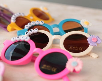 Floral Daisy Girls Personalized Name Sunglasses | Toddler Gift | Kids Gift | Babies Gift | Baby Girl Personalized Birthday Gift Sunglasses