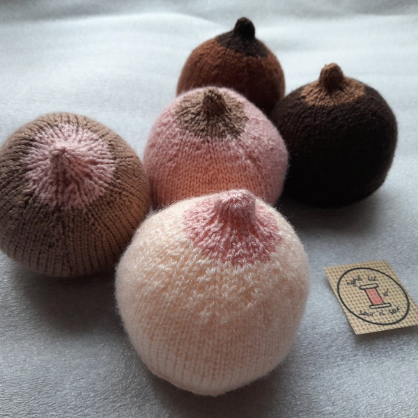 Knitted boob / boobies / breasts for midwifes, doulas & breastfeeding counsellors (full size)