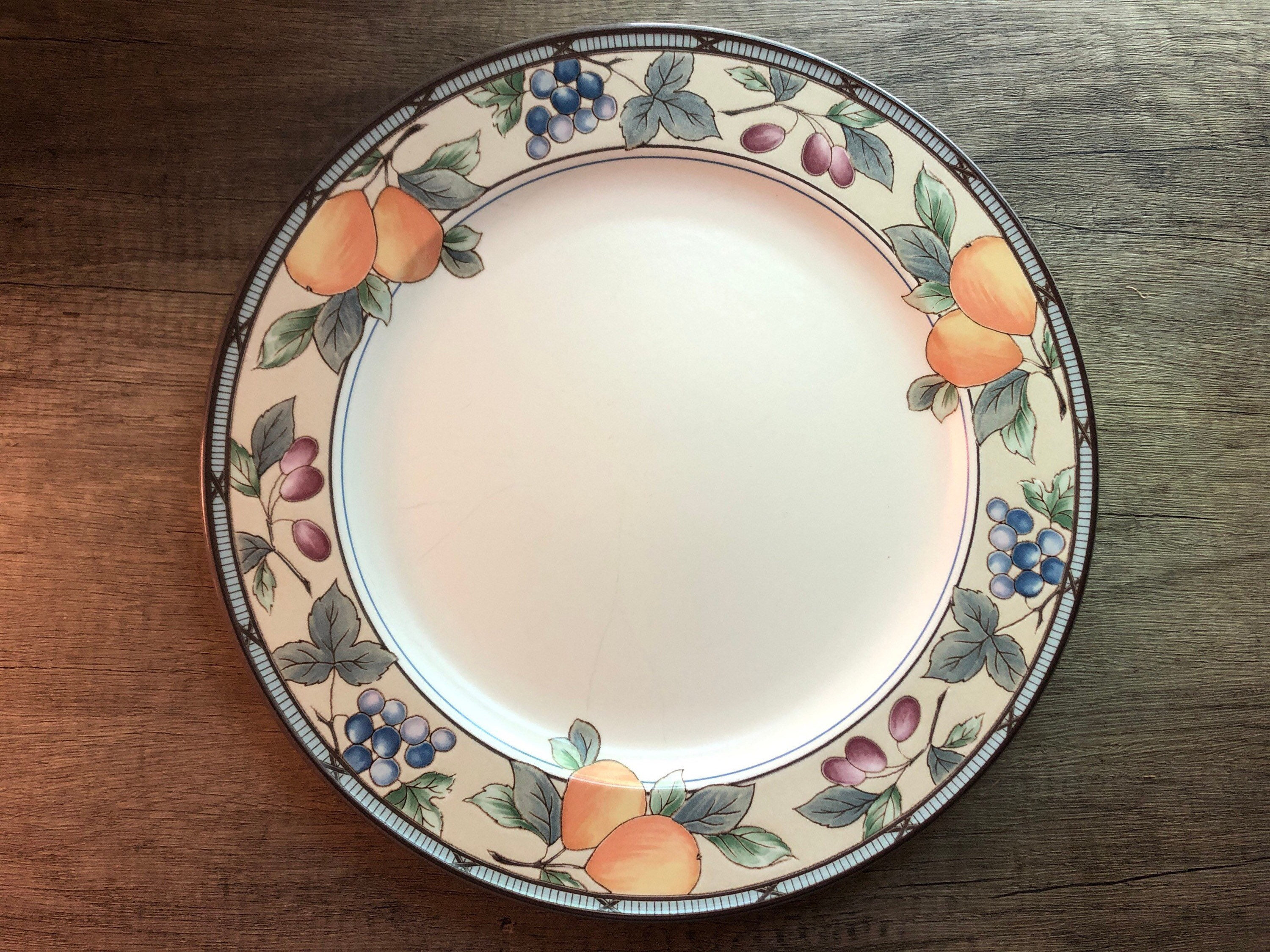 オンライン 花柄陶磁器皿4枚セット アンティーク食器 花柄装飾 陶磁器