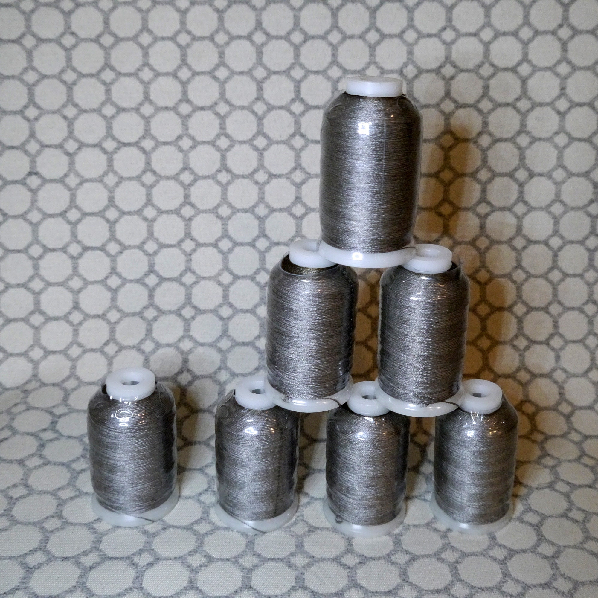 Conductive sewing & embroidery thread: Silver-tech
