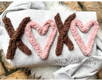 Valentine Day Sweatshirt* Yarn Sweatshirt* Gifts for her* Embroidered Valentines Day Sweatshirt* Crewneck* Heart