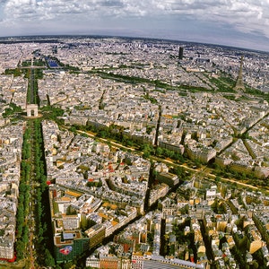 Parijs in Panorama with Eiffel Tower & Arc de Triomphe 2016 image 2