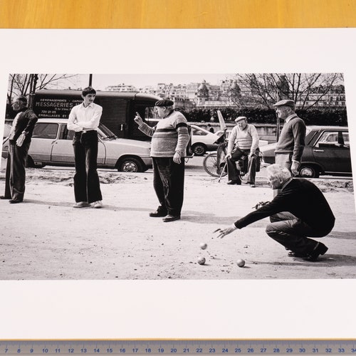 Precision throw shops - Jeu de boules along the Seine - Paris 1973 - LIMITED EDITION